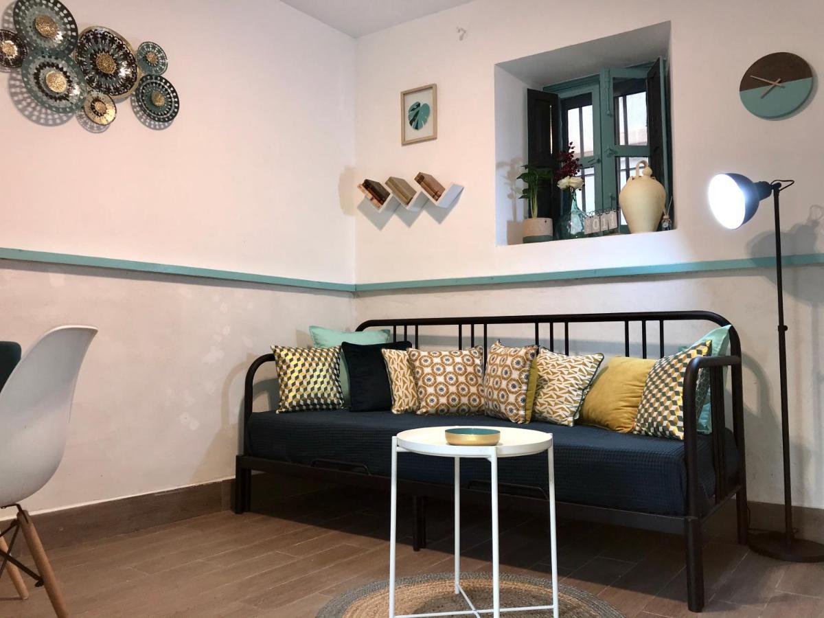 S27 Corral Del Siglo XVI Apartment เซบีญา ภายนอก รูปภาพ