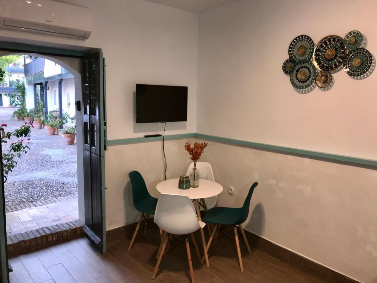 S27 Corral Del Siglo XVI Apartment เซบีญา ภายนอก รูปภาพ